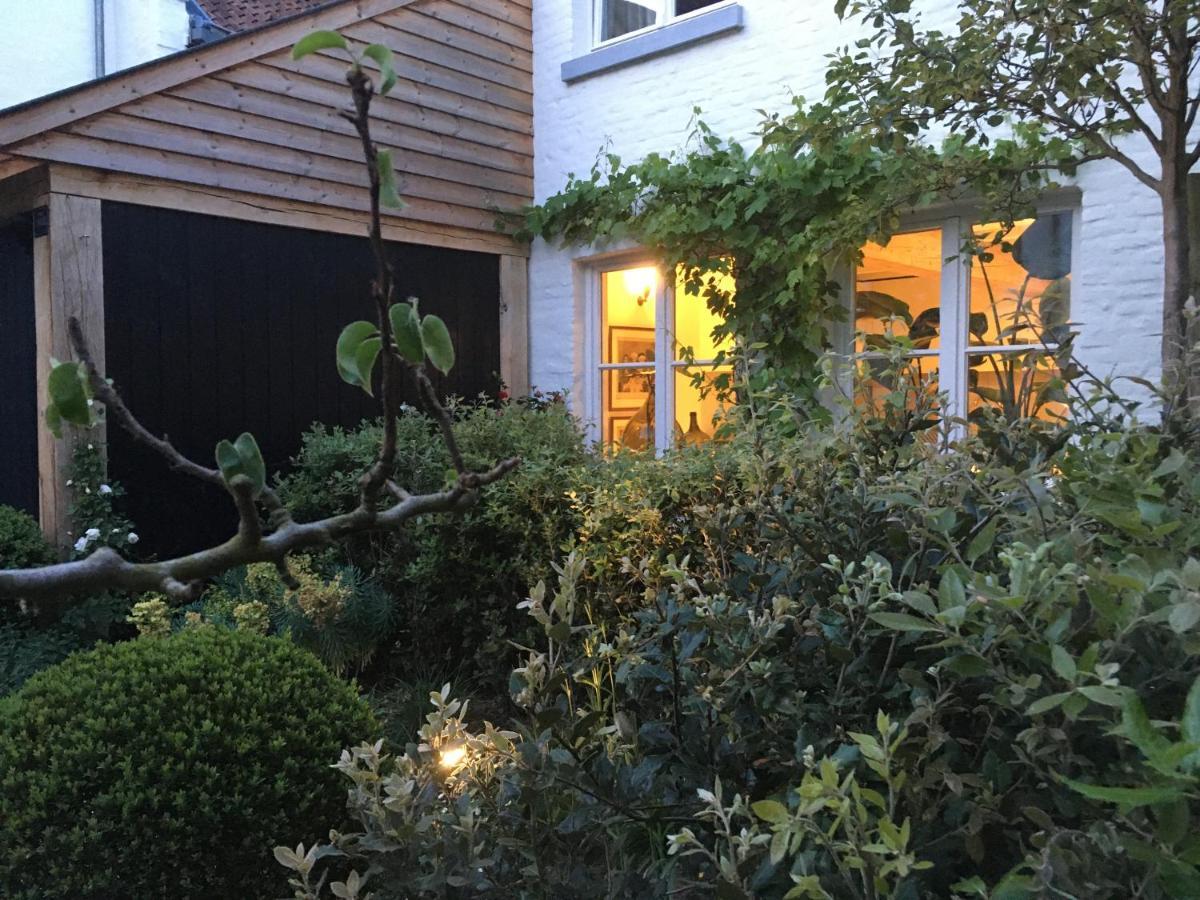The Herring'S Residence - Stylish Private Cottage With Breakfast In Historic Center - Adults-Only Brugge Buitenkant foto